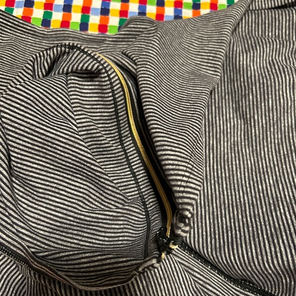 Lululemon Vinyasa Infinity Scarf Wrap Zip Up Tonka Stripe Heather Gray Gold RARE - Picture 6 of 9